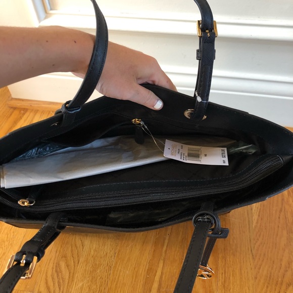 ❗️SALE❗️$278 michael kors - Picture 3 of 3